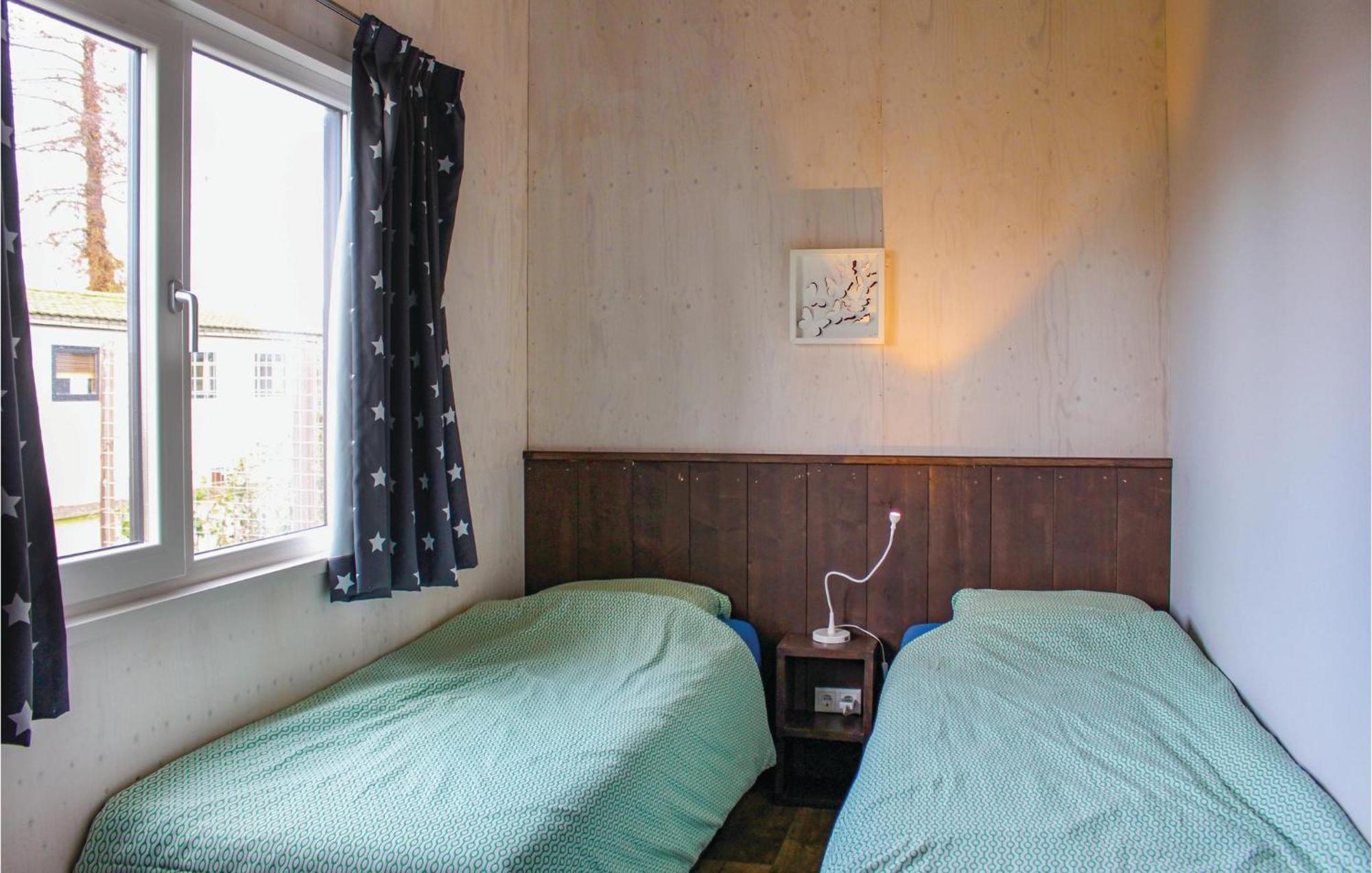 Beautiful Home In Sint-Annaland With Wifi Zewnętrze zdjęcie