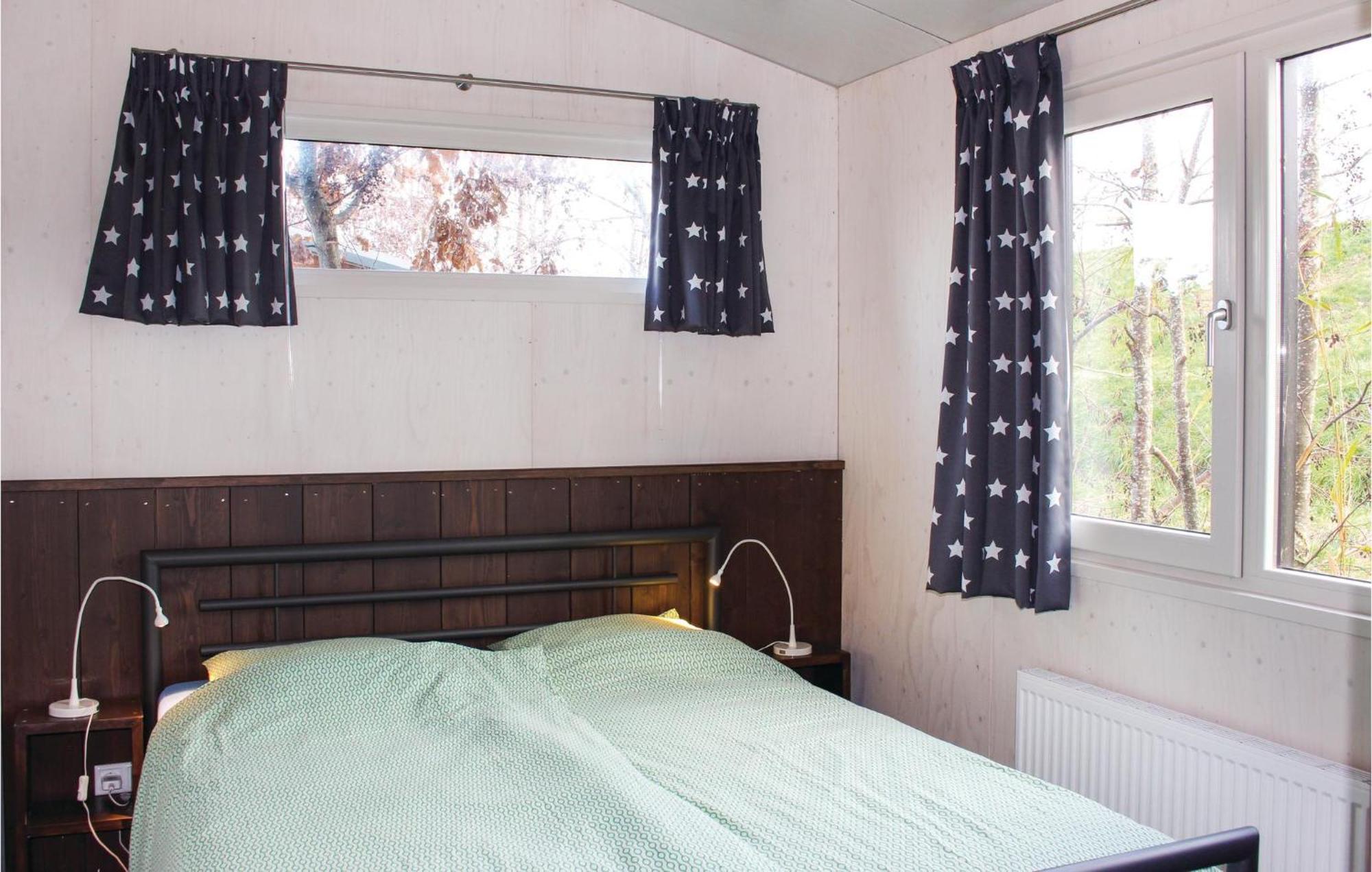 Beautiful Home In Sint-Annaland With Wifi Zewnętrze zdjęcie